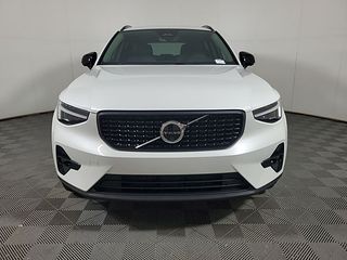 Thumbnail - 2026 Volvo XC40