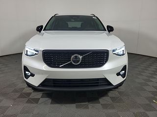 Thumbnail - 2026 Volvo XC40