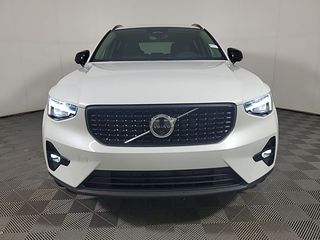 Thumbnail - 2026 Volvo XC40