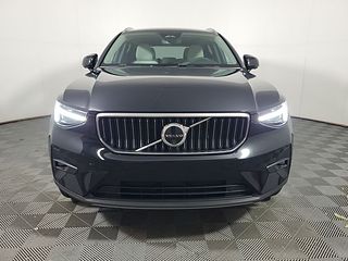 Thumbnail - 2025 Volvo XC40