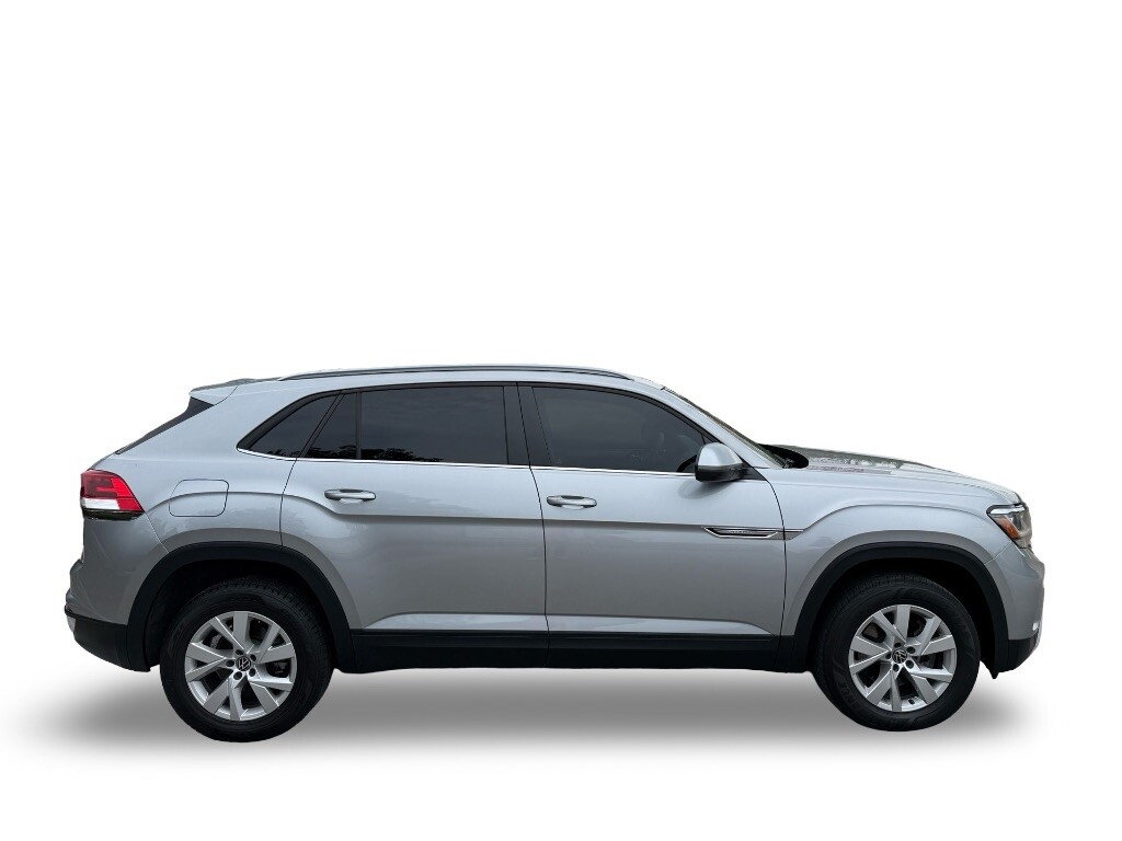 2020 Volkswagen Atlas Cross Sport Located at Jasper Easy Car Credit light-box-slides