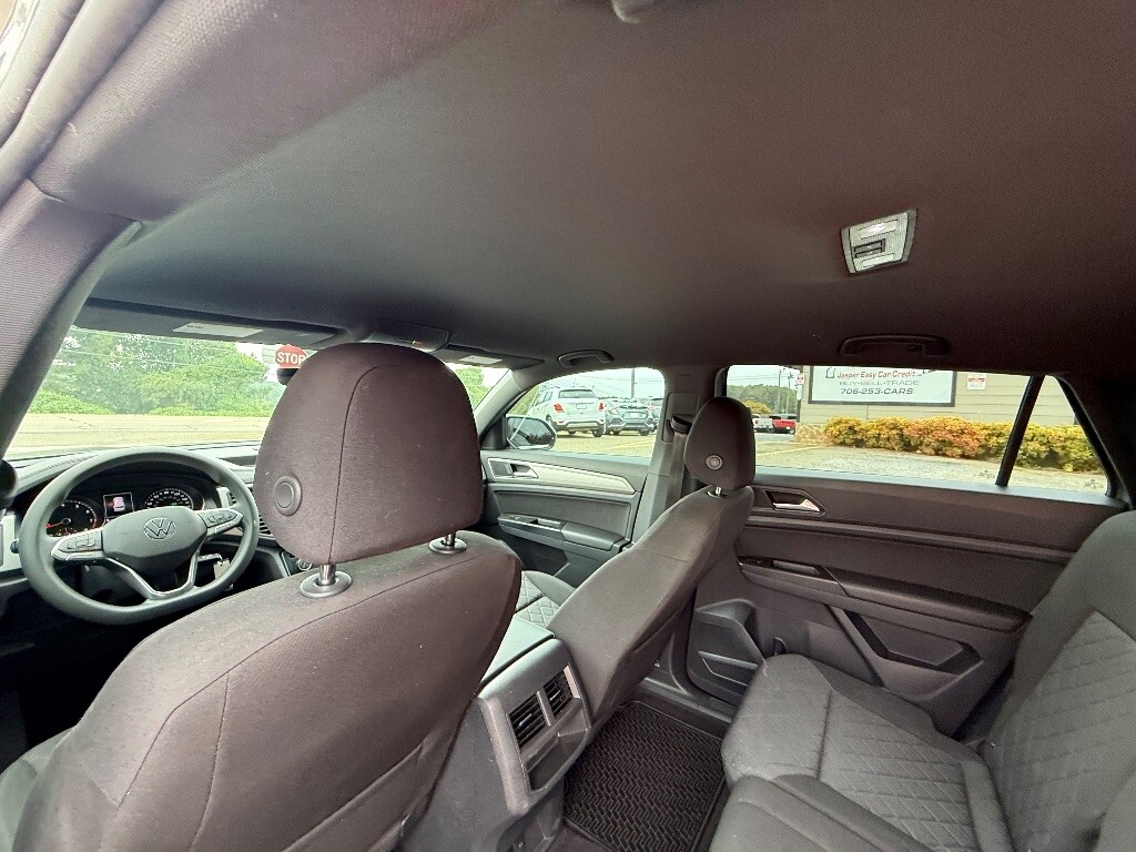 2020 Volkswagen Atlas Cross Sport Located at Jasper Easy Car Credit light-box-slides