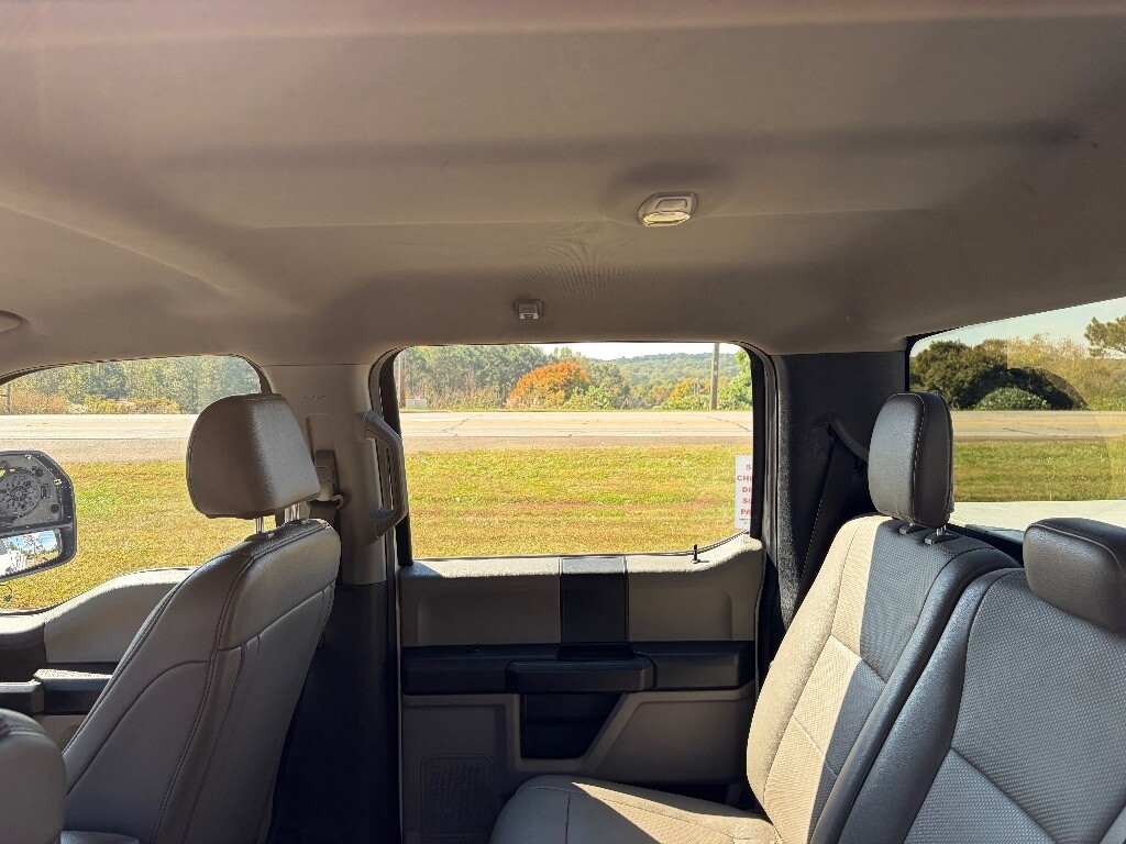 2021 Ford F250SD Located at Jasper Easy Car Credit light-box-slides