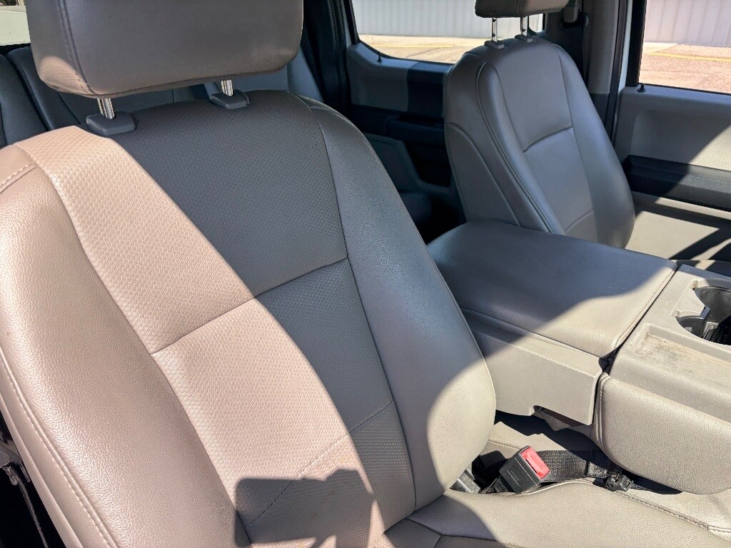 2021 Ford F250SD Located at Jasper Easy Car Credit light-box-slides