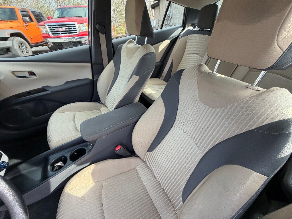 2016 Toyota Prius Located at Jasper Easy Car Credit slide-image