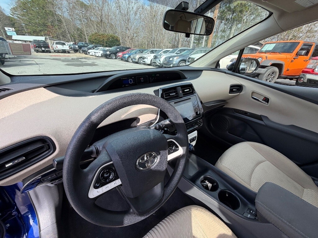 2016 Toyota Prius Located at Jasper Easy Car Credit light-box-slides