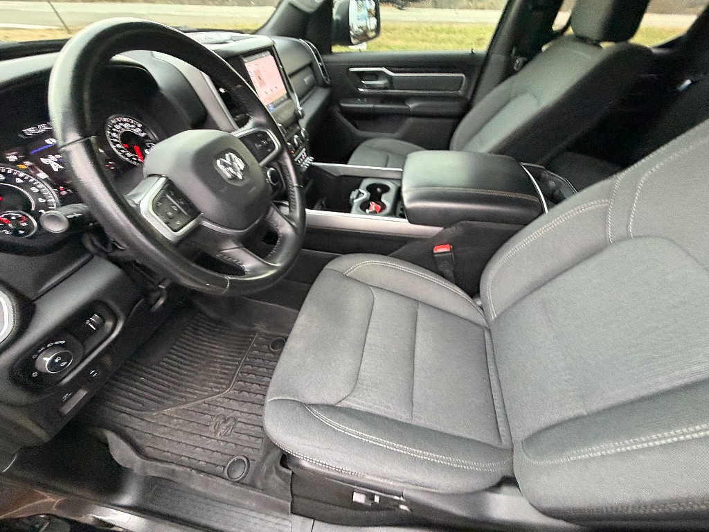 2022 RAM 1500 Located at Jasper Easy Car Credit light-box-slides