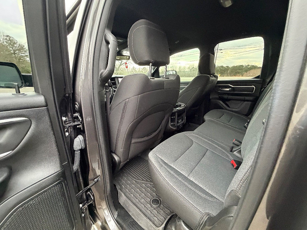 2022 RAM 1500 Located at Jasper Easy Car Credit light-box-slides