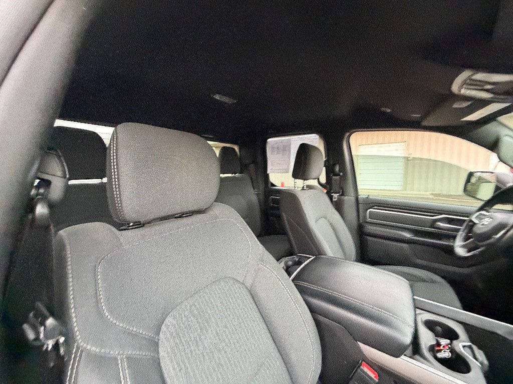 2022 RAM 1500 Located at Jasper Easy Car Credit light-box-slides