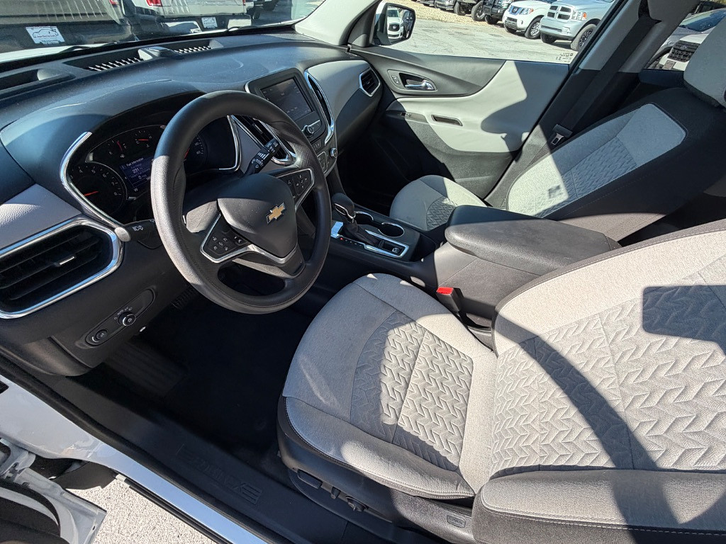 2023 Chevrolet Equinox Located at Jasper Easy Car Credit light-box-slides