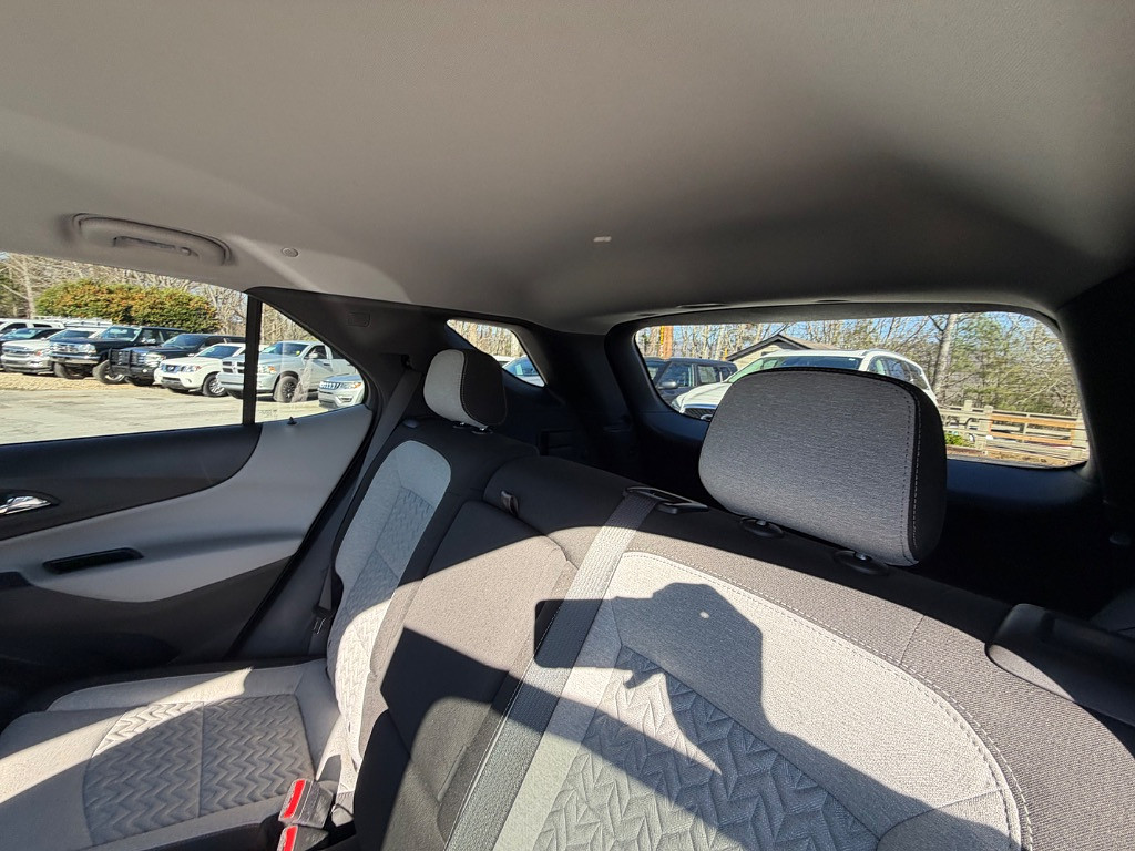 2023 Chevrolet Equinox Located at Jasper Easy Car Credit light-box-slides