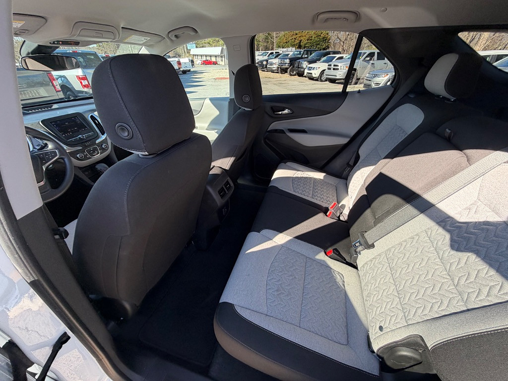 2023 Chevrolet Equinox Located at Jasper Easy Car Credit light-box-slides