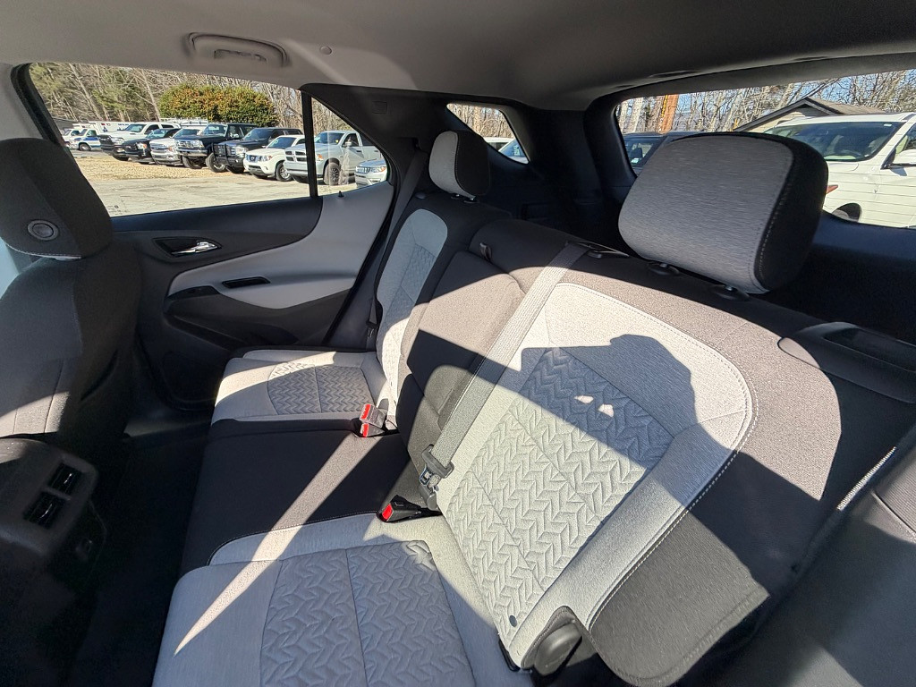 2023 Chevrolet Equinox Located at Jasper Easy Car Credit light-box-slides