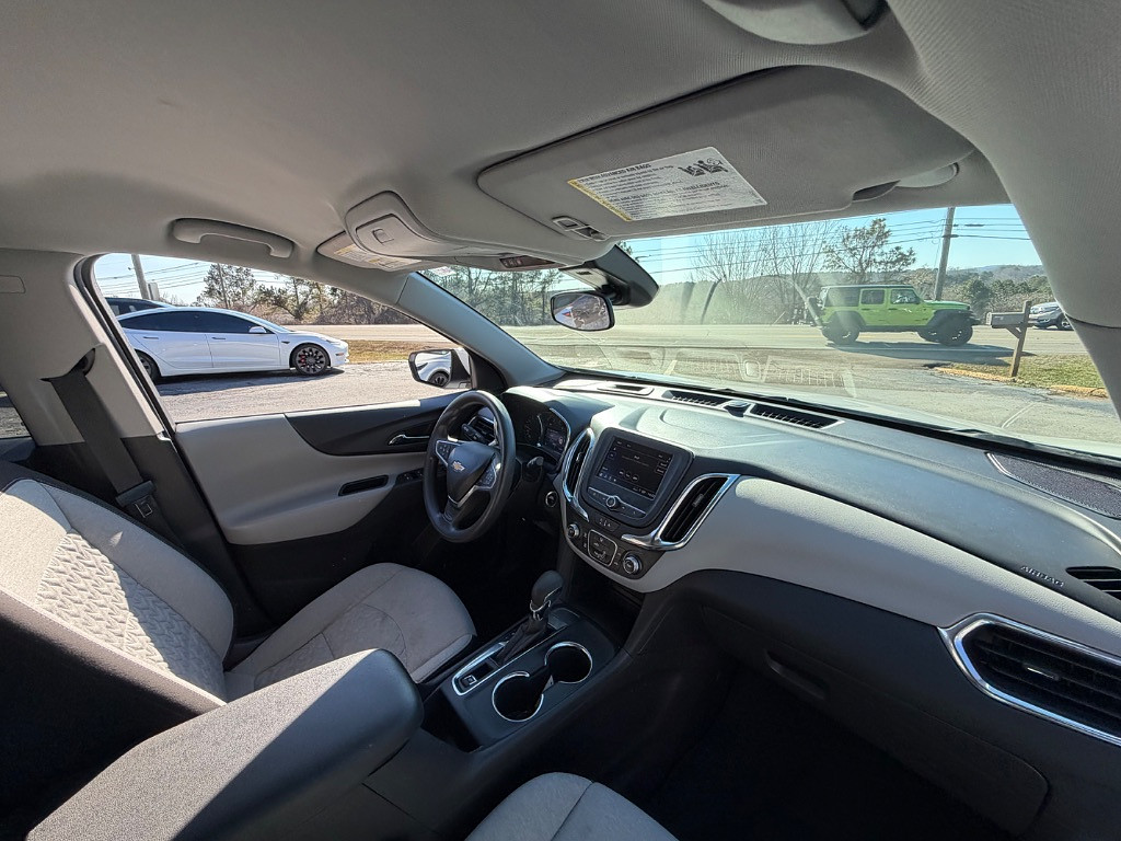 2023 Chevrolet Equinox Located at Jasper Easy Car Credit light-box-slides