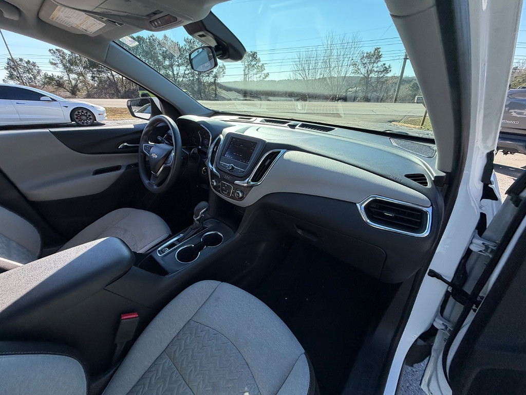 2023 Chevrolet Equinox Located at Jasper Easy Car Credit light-box-slides