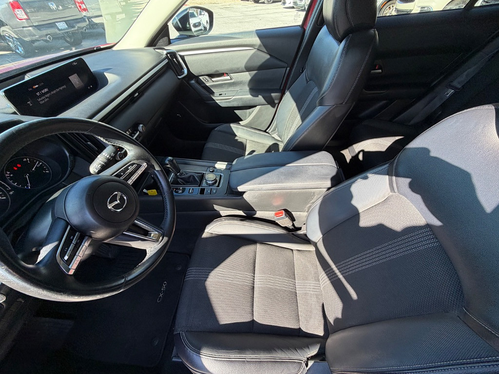 2023 Mazda CX-50 Located at Jasper Easy Car Credit light-box-slides