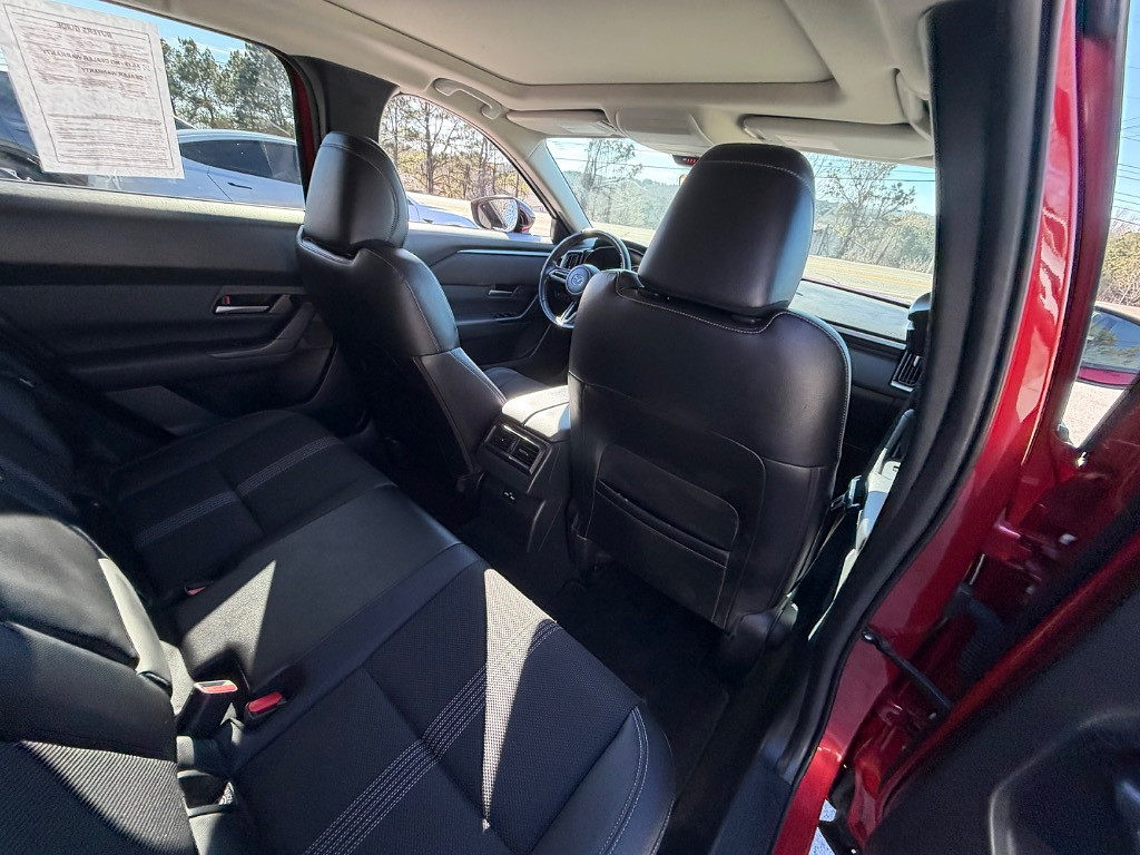 2023 Mazda CX-50 Located at Jasper Easy Car Credit light-box-slides