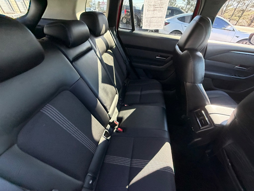 2023 Mazda CX-50 Located at Jasper Easy Car Credit light-box-slides