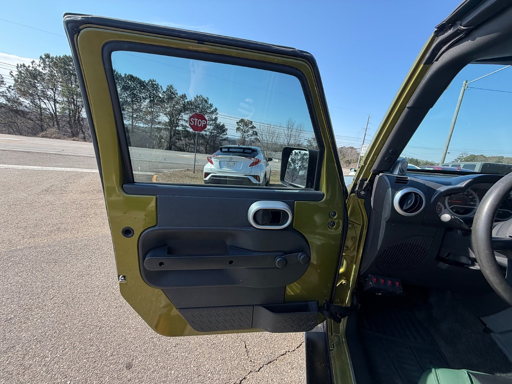 2010 Jeep Wrangler Located at Jasper Easy Car Credit light-box-slides