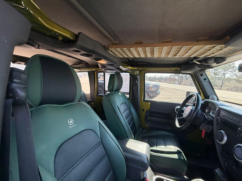 2010 Jeep Wrangler Located at Jasper Easy Car Credit light-box-slides