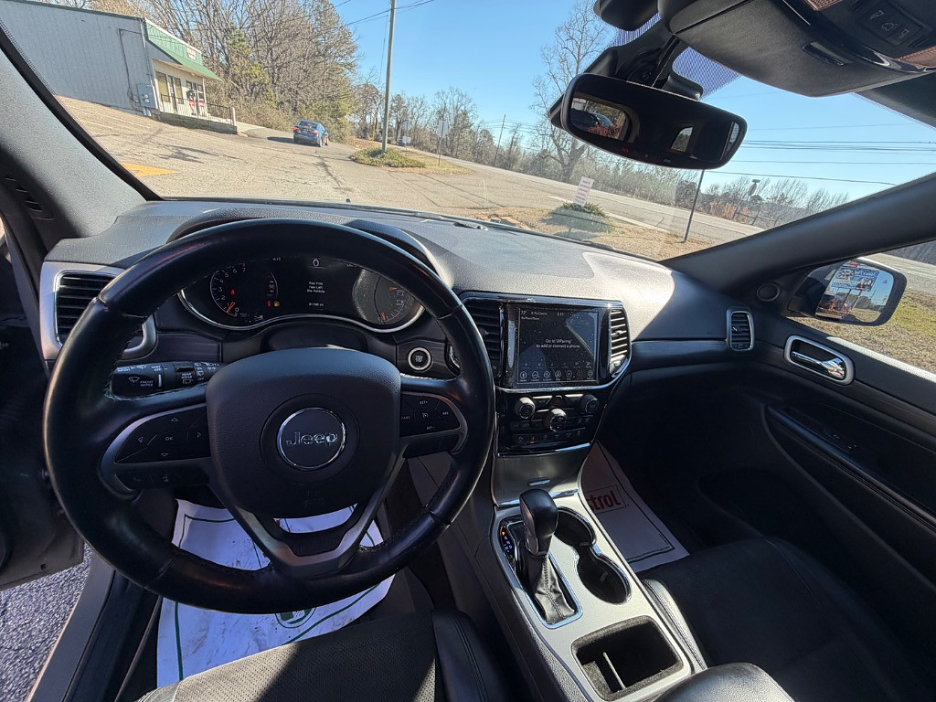 2022 Jeep Grand Cherokee Located at Jasper Easy Car Credit light-box-slides