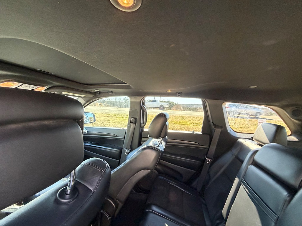 2022 Jeep Grand Cherokee Located at Jasper Easy Car Credit light-box-slides