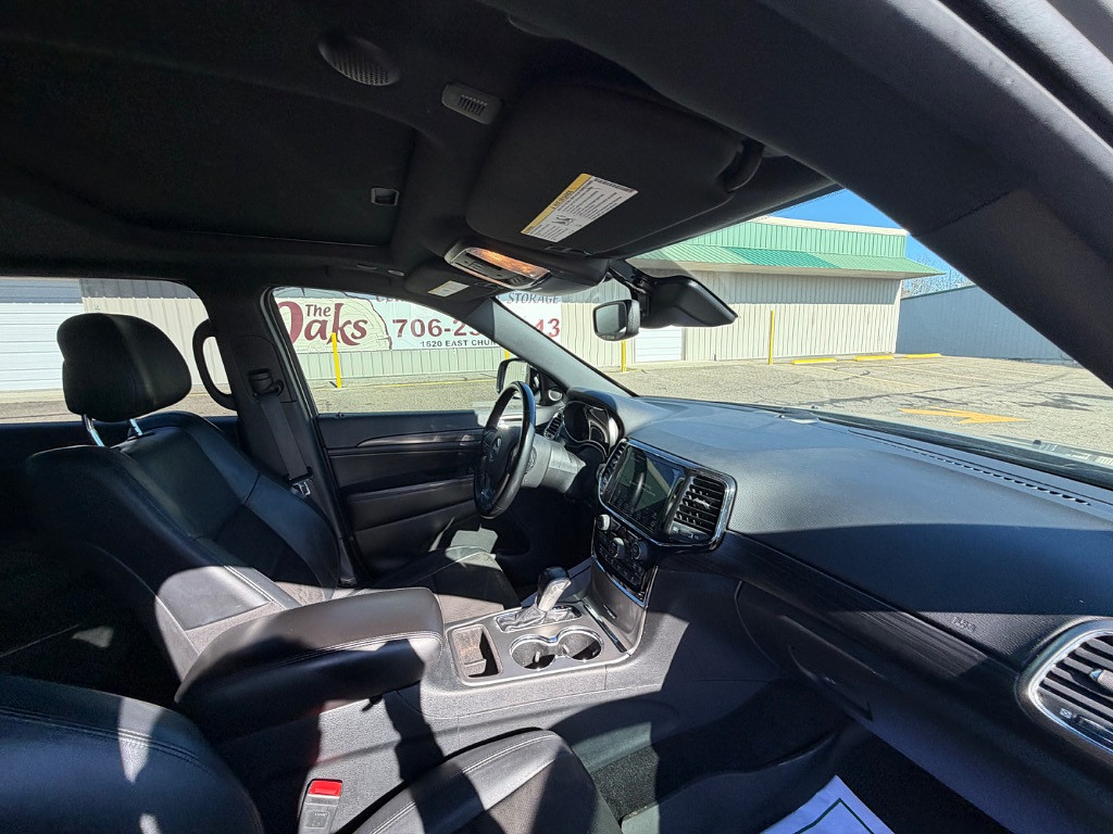 2022 Jeep Grand Cherokee Located at Jasper Easy Car Credit light-box-slides