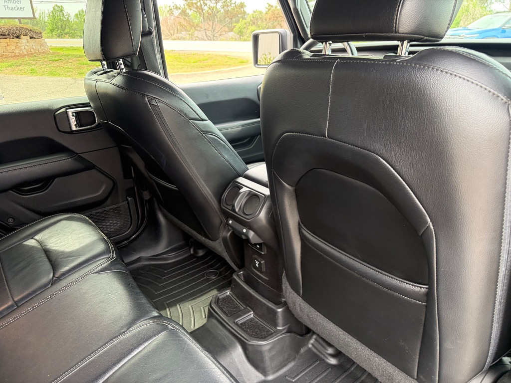 2018 Jeep All-New Wrangler Located at Jasper Easy Car Credit light-box-slides