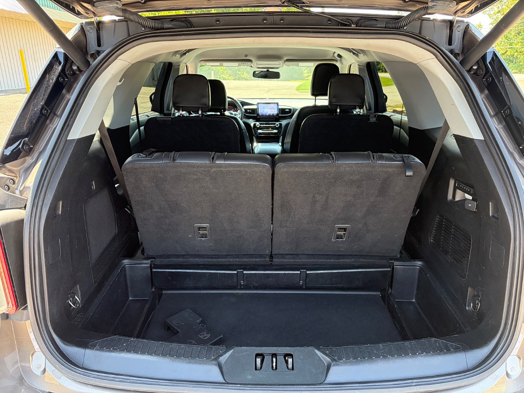 2021 Ford Explorer Located at Jasper Easy Car Credit light-box-slides
