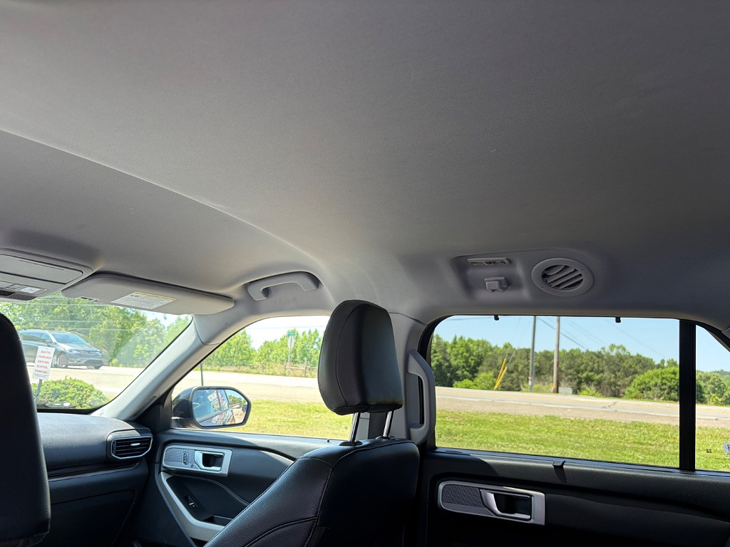 2021 Ford Explorer Located at Jasper Easy Car Credit light-box-slides