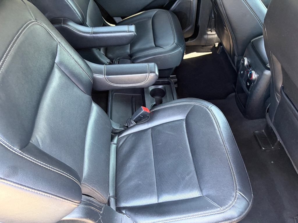 2021 Ford Explorer Located at Jasper Easy Car Credit light-box-slides