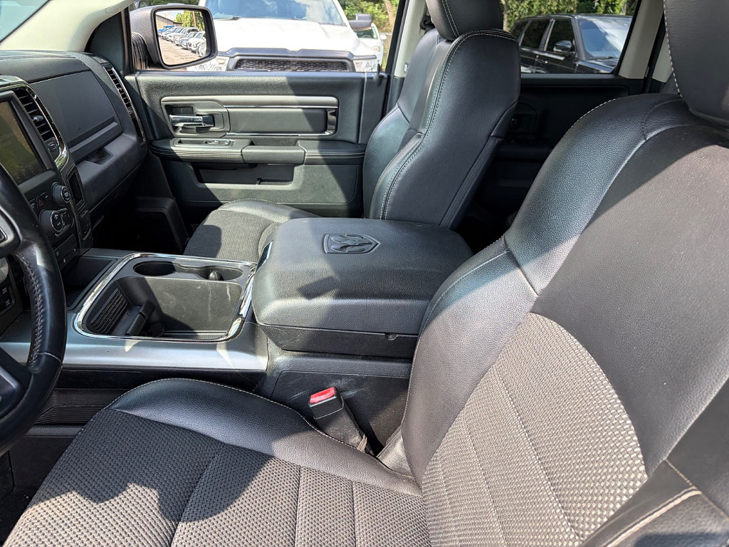2017 RAM 1500 Located at Jasper Easy Car Credit light-box-slides