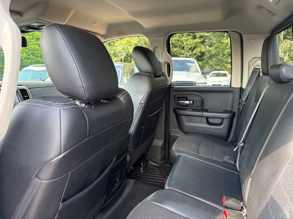 2017 RAM 1500 Located at Jasper Easy Car Credit light-box-slides