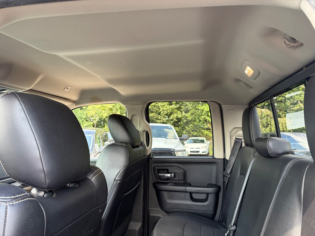 2017 RAM 1500 Located at Jasper Easy Car Credit light-box-slides
