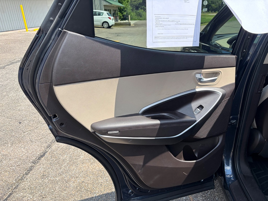 2017 Hyundai Santa Fe Sport Located at Jasper Easy Car Credit light-box-slides