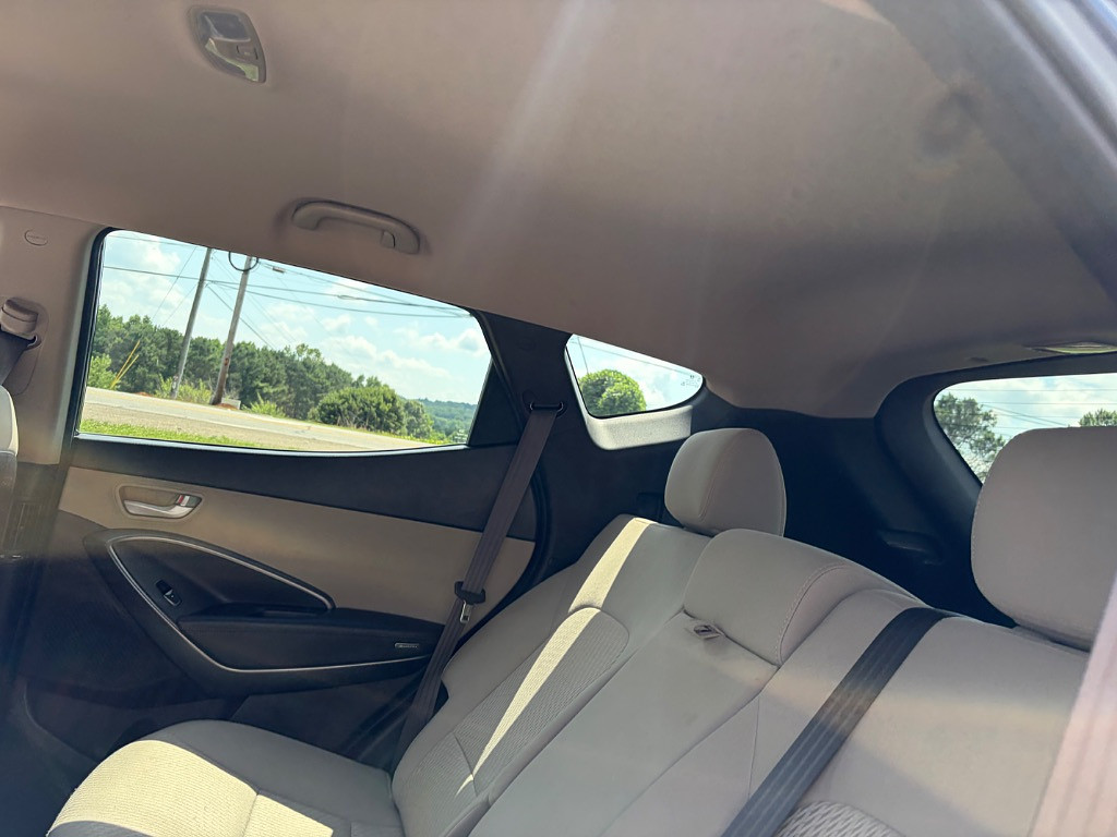 2017 Hyundai Santa Fe Sport Located at Jasper Easy Car Credit light-box-slides