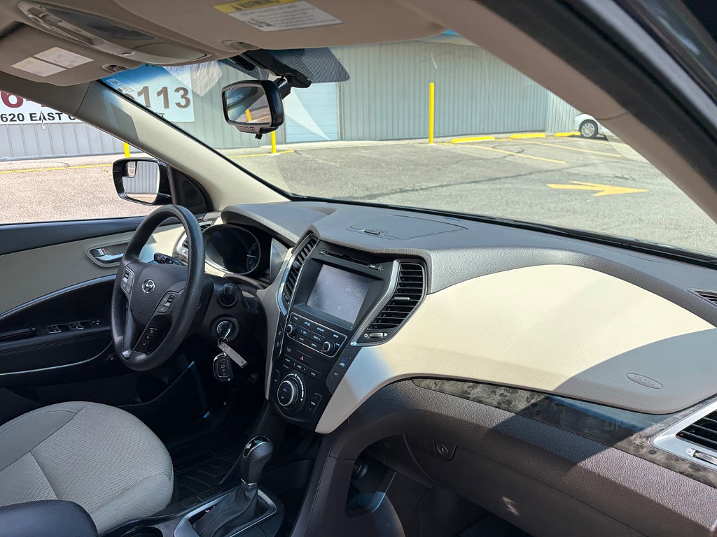 2017 Hyundai Santa Fe Sport Located at Jasper Easy Car Credit light-box-slides