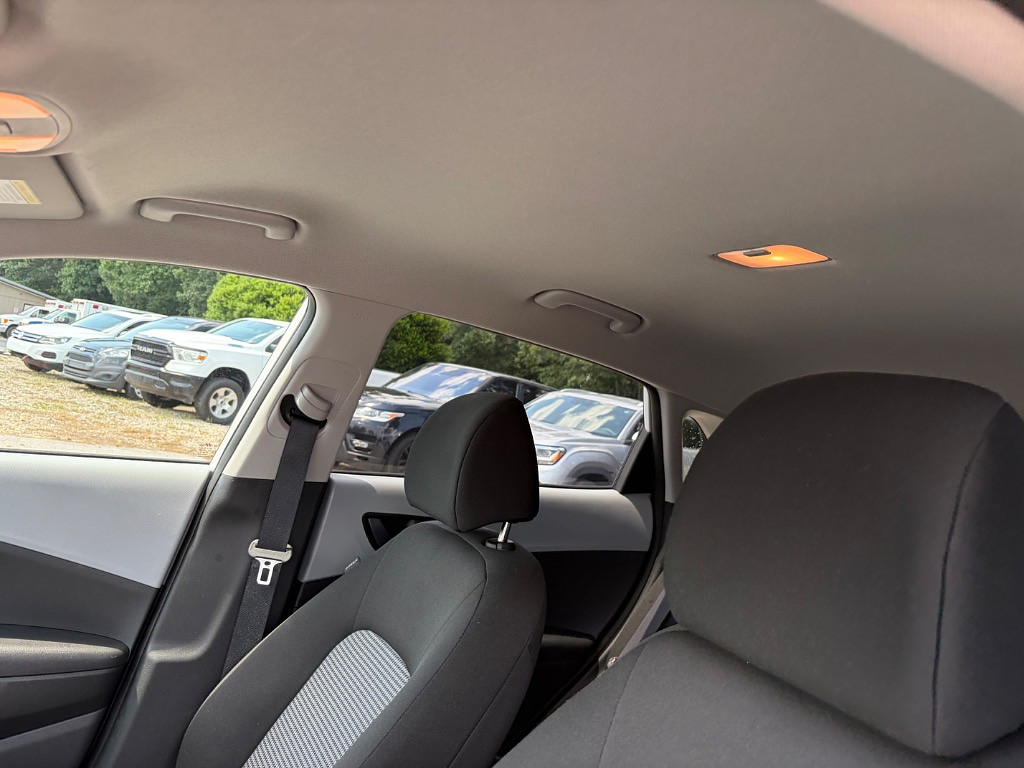2021 Hyundai Kona Located at Jasper Easy Car Credit light-box-slides