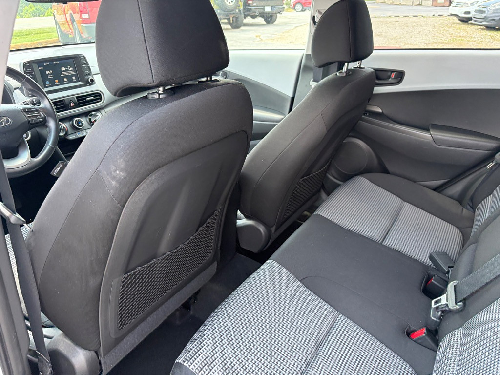 2021 Hyundai Kona Located at Jasper Easy Car Credit light-box-slides