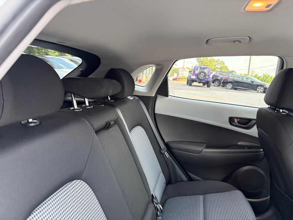 2021 Hyundai Kona Located at Jasper Easy Car Credit light-box-slides