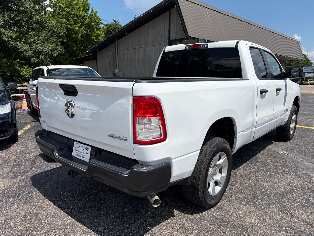 2021 RAM 1500 Located at Jasper Easy Car Credit light-box-slides
