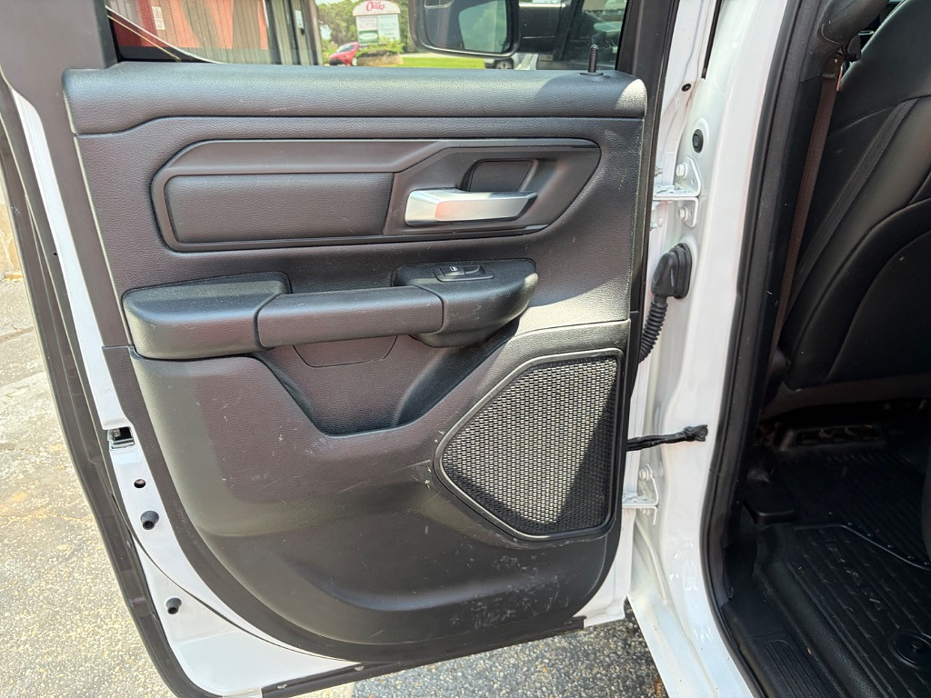 2021 RAM 1500 Located at Jasper Easy Car Credit light-box-slides