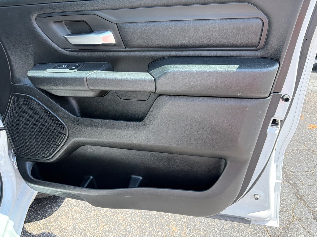 2021 RAM 1500 Located at Jasper Easy Car Credit light-box-slides