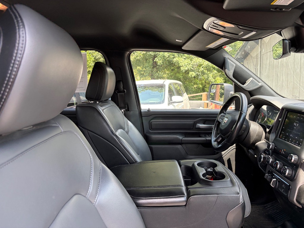 2021 RAM 1500 Located at Jasper Easy Car Credit light-box-slides