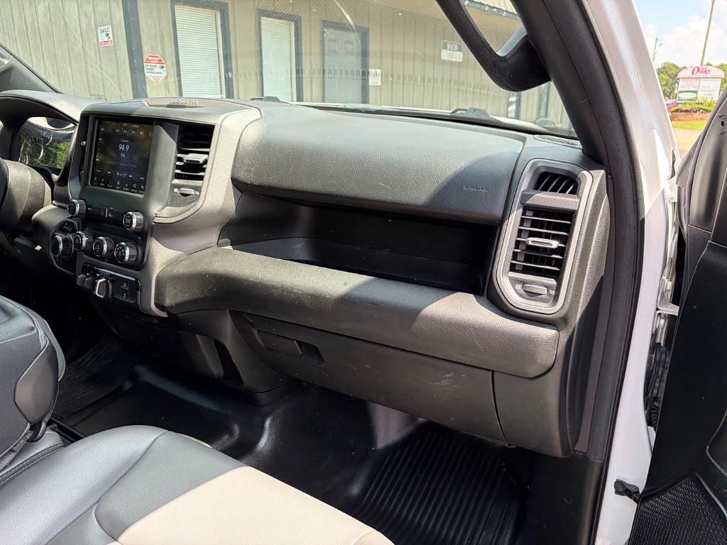 2021 RAM 1500 Located at Jasper Easy Car Credit light-box-slides