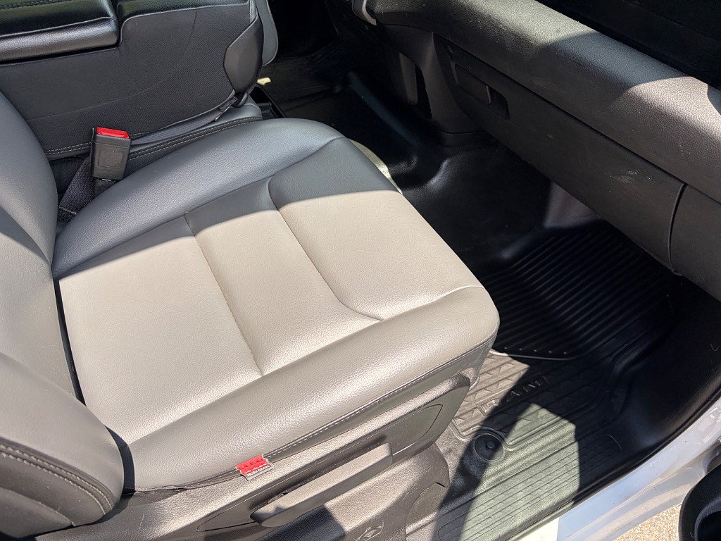 2021 RAM 1500 Located at Jasper Easy Car Credit light-box-slides