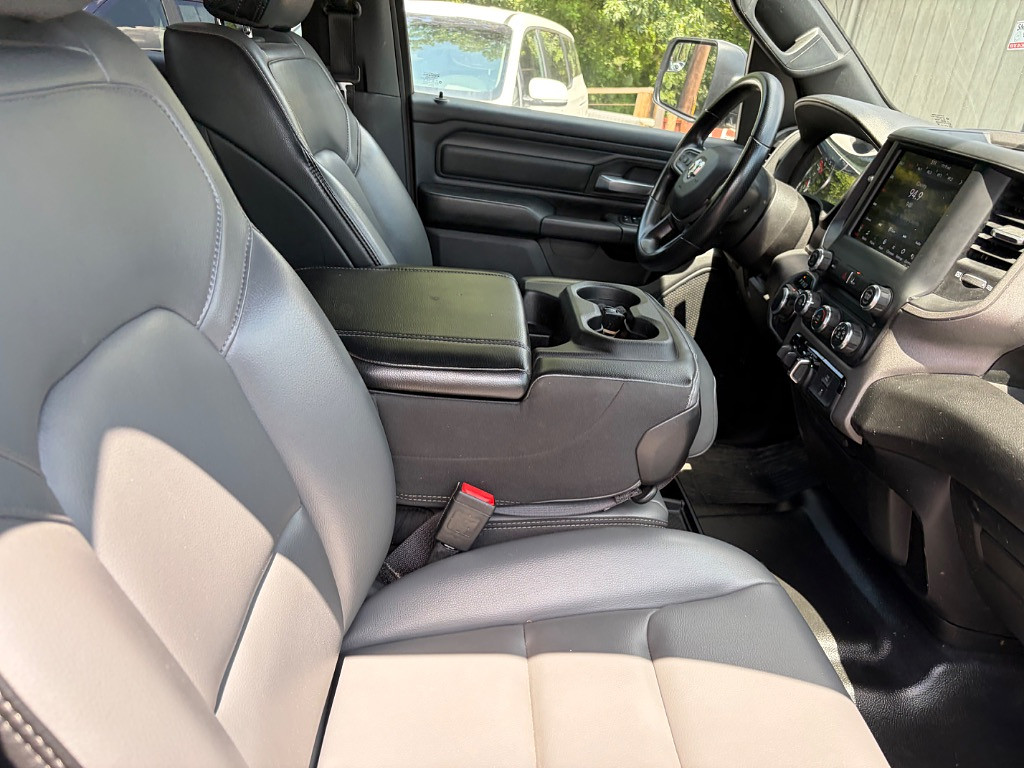 2021 RAM 1500 Located at Jasper Easy Car Credit light-box-slides