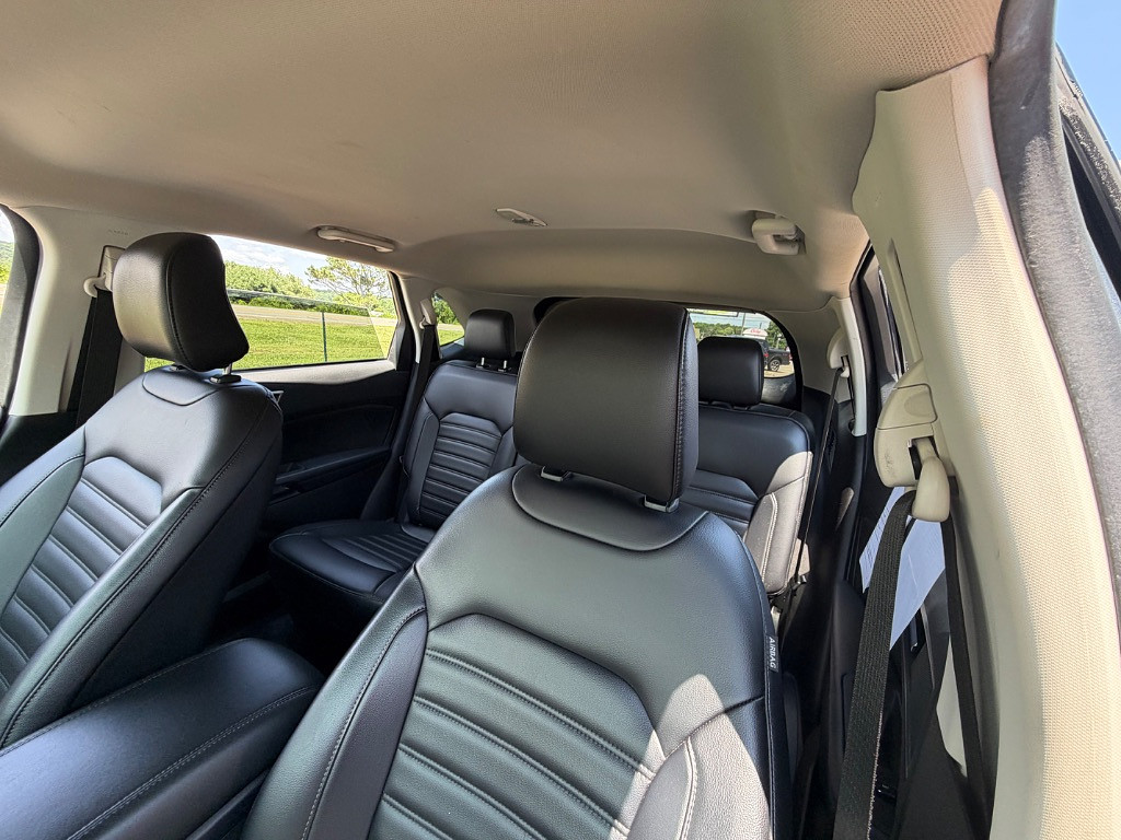 2024 Ford Edge Located at Jasper Easy Car Credit light-box-slides