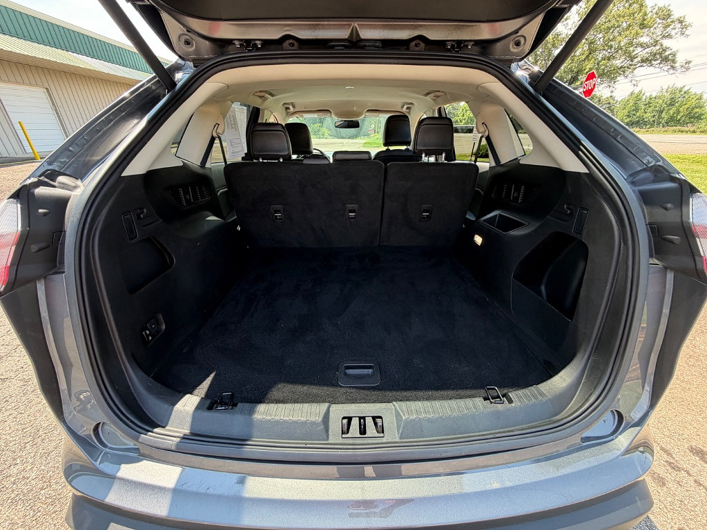 2024 Ford Edge Located at Jasper Easy Car Credit light-box-slides