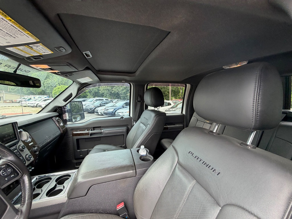 2016 Ford F250SD Located at Jasper Easy Car Credit light-box-slides